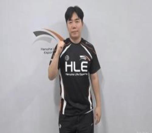 Homme:相比中國這裏的環境確實更好,戰隊體係構建得非常完善