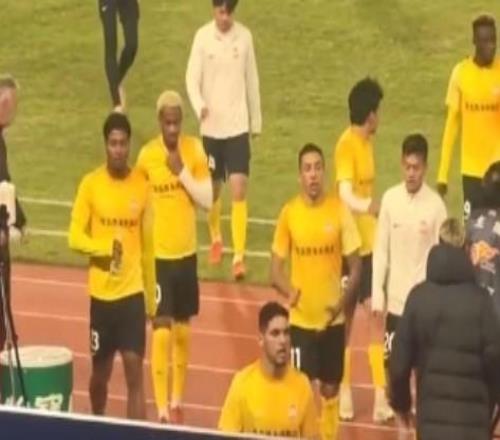 记者：西海岸下周二在杭州集结，杭州备战期间要踢一场热身赛