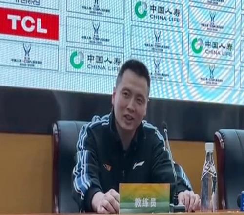 卢伟:弗格是今天取胜的关键决赛我们会全力以赴争取卫冕