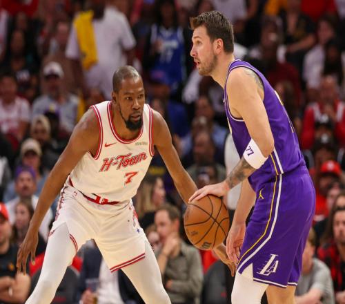 场均38分9板8助,攻防一体刷新纪录!你比亚历山大更值得拿MVP