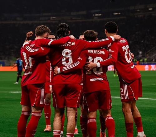 足坛悲喜夜!国米遇争议点球绝杀,拜仁巴萨皆逆转,切尔西又翻车