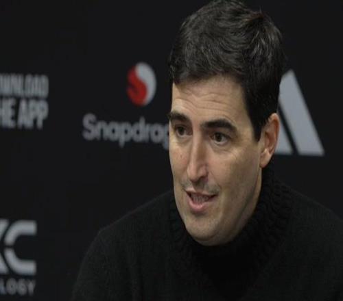 伊劳拉:两队进攻显然都好于防守,最后我们还有两次绝佳机会