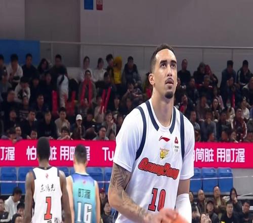 朱芳雨赌对了！广东最适合的大外援曝光，杜锋瞄准马刺弃将索汉