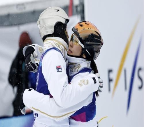 王心迪、李天馬失誤，中國隊摘銅，徐夢桃安慰：四年後再來！