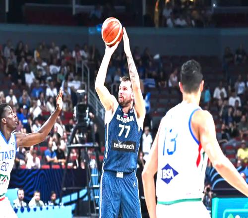 狂砍42分！爆轟37分！NBA未來5年的統(tǒng)治級球星，湖人交易賺大了