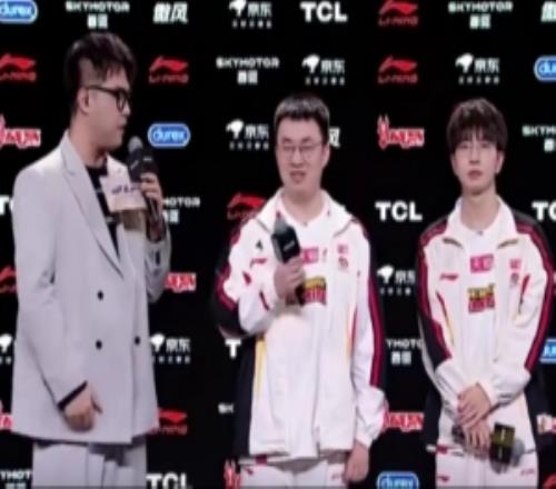 Xiaohu：乌鸦没怎么玩过，相信Jiejie自信一选