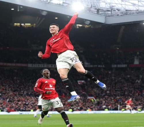 补时阶段临危救主,曼联球员塞斯科为自己赢得未来