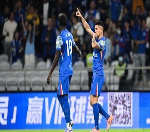 【中超】路易斯頭球申花1比0新鵬城保留爭冠希望