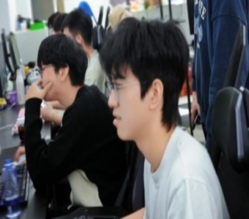 WBG分享选手训练返图:投入认真的训练中一起加油!