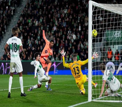 疯狂浪费良机!弗里克捶地愤怒,巴萨尴尬1战,亚马尔MVP惊艳全场