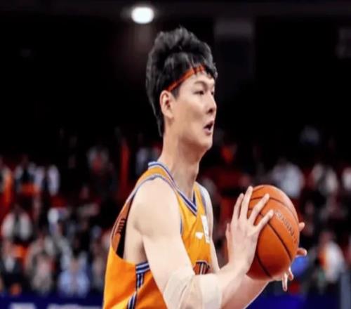 上海11298轻取山东球员评价:4人优秀,3人及格,3人低迷