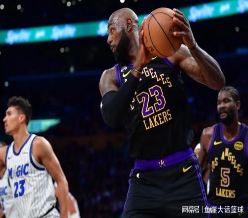 湖人两大败因出炉,老詹把话挑明!东契奇两点该批,雷迪克很满意