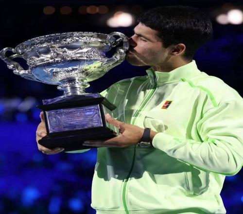 罗迪克称阿卡夺冠也有费雷罗的功劳，阿卡回应称只想回击外界质疑