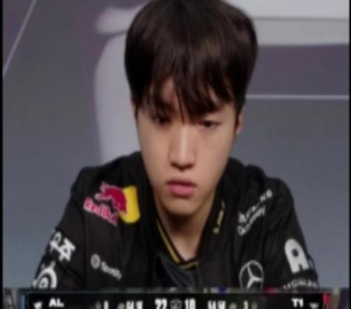 Keria回顾对冰鸟的看法:相赫哥本身就很“老”,所以很擅长