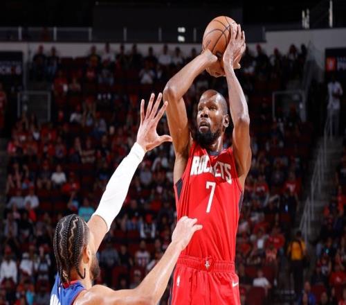 NBA常規(guī)賽：杜蘭特37分火箭被活塞逆轉(zhuǎn)吞連敗申京17+7丟絕平球
