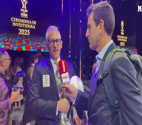 莱因克尔:巴萨对我有着特殊的意义莱万是历史最佳中锋之一