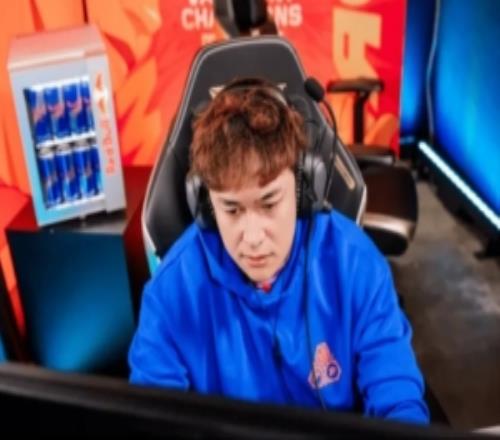 AG战胜M8后，PRX教练alecks发文：谢谢AG帮我挽回了颜面