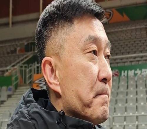 杜锋展望辽粤大战!全程点赞辽篮+辽迷+韩德君,谈本队直指2小将