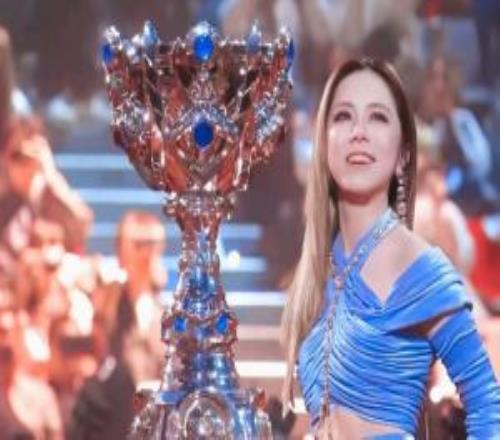 我突然變成了S賽里唯一的中國人！鄧紫棋：決賽演唱壓力大到下臺后哭了