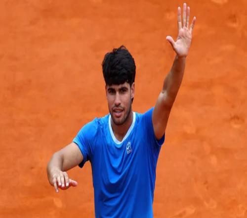 阿卡送蛋亚洲一哥喜迎两大里程碑，张帅杨钊煊无缘决赛会师