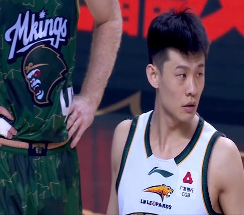 CBA：郭昊文23+8獨(dú)木難支，王嵐嵚21+7迎連勝，鄢手騏5中0