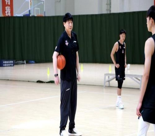 邱彪：目前還沒接到CBA改回每節10分鐘的文件因此還不方便做評價
