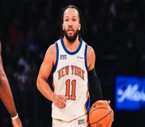 保罗乔治锁死唐斯,马克西36+8+4探花郎半场18分,76人复仇尼克斯