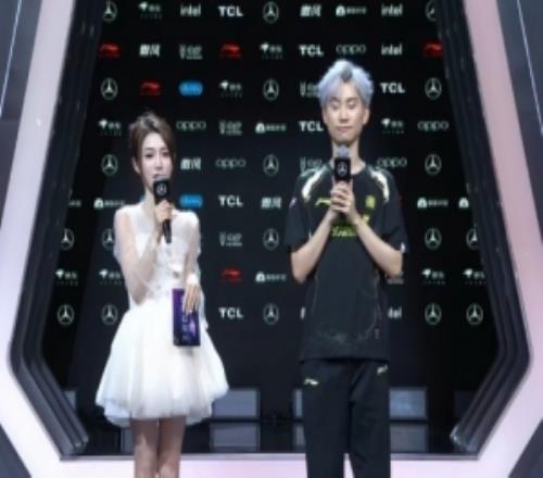 Doinb：對目前的表現還算滿意目標依舊是拿到組內前二