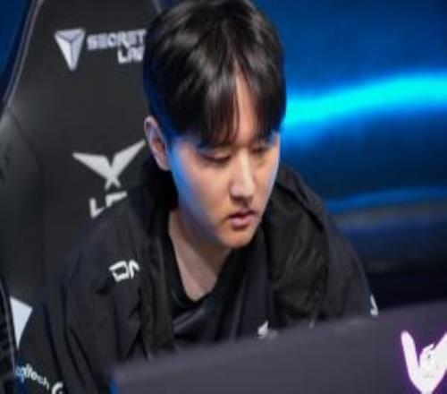 DNS晋级败者组第二轮将交手DK谁赢就奖励一个T1!