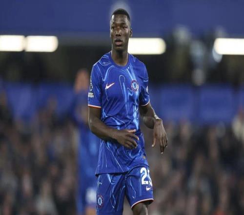 明星神灯夸赞蓝军新后腰:攻防一体实力出色,他会是切尔西成绩的保证