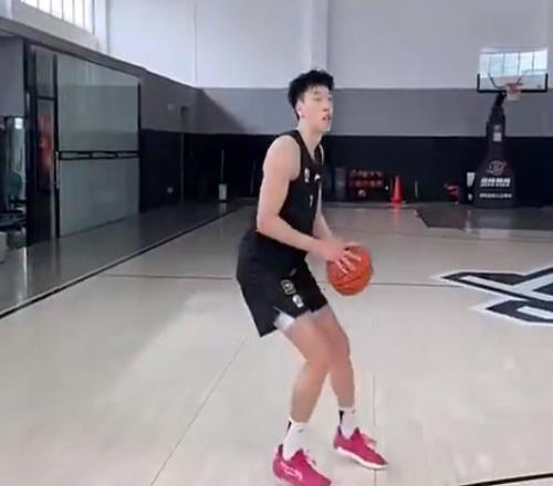 终于来了！广东最强3D锋线正式崛起，这可是杜锋的争冠法宝！