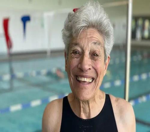 95歲“泳”士破5項世界紀錄！她的人生信條：遊完泳，感覺哪兒都能去