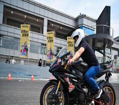 全球知名玩車人齊聚，懂車帝“張雪遇見哈蒙德”玩車派對上海舉辦