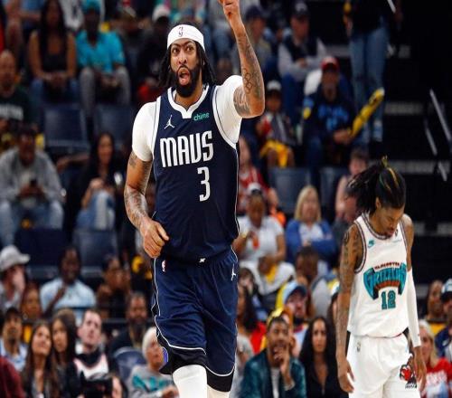 伤情更新,独行侠安东尼戴维斯受伤后打破沉默,谈自己的伤势