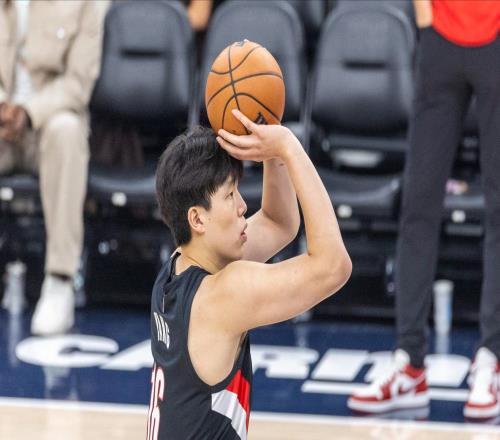 該來的還是來了，楊瀚森被下放並非全是壞事，周琦小老弟就是例子