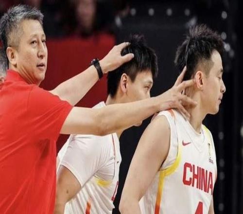 赵继伟是这支中国男篮唯一打过奥运的球员!赛后,赵继伟热血发文