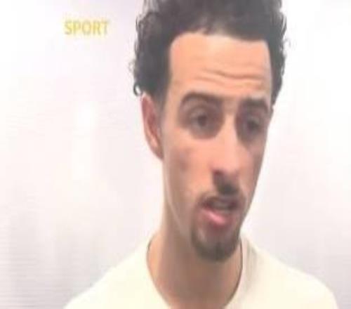 柯蒂斯琼斯:我们始终支持斯洛特,全队与他共同进退