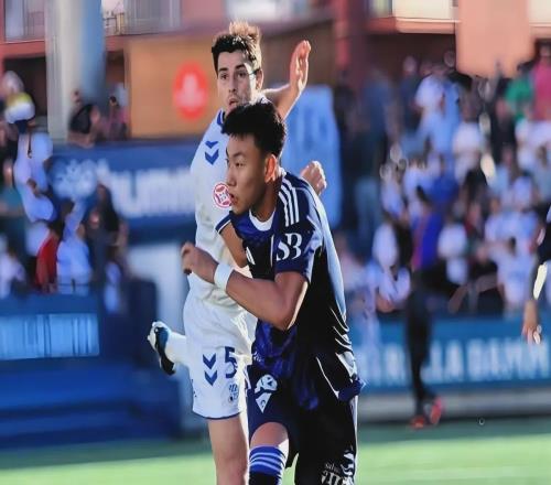 139分钟2球仍被按在板凳席!杜月徵回国背后:中国留洋的残酷真相