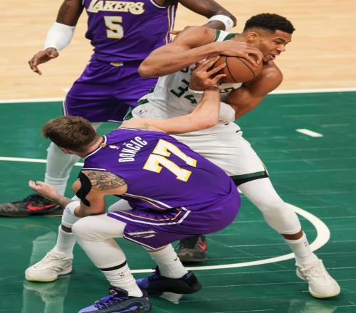 生涯首次!湖人101105雄鹿,看数据:他是头号罪人!