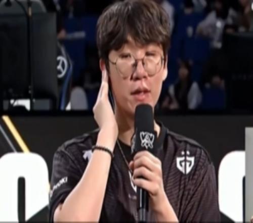 涵艺吐槽:这么多人提前给GEN发奖杯了这才进了半决赛稳了