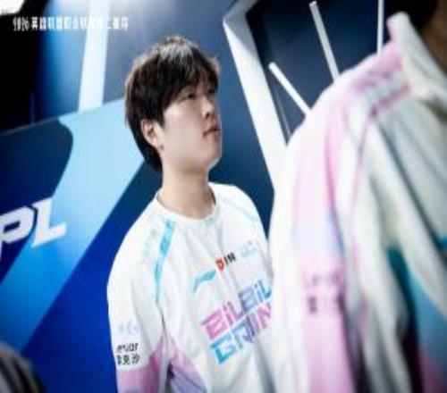 低迷Bin遭ZUIAN全麵壓製：納爾被兩度單殺，全場數據21112