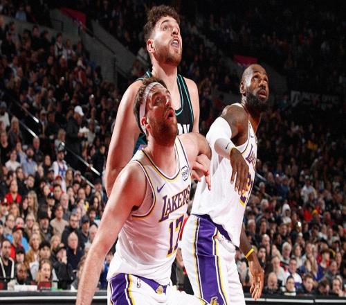 麻了！湖人近6戰(zhàn)5負(fù)！連傷兩人，詹姆斯還賠上一級惡意犯規(guī)！