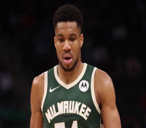 字母哥27+9+8+4力挽狂澜，乔治打铁17中4，雄鹿力克爵士终结4连败