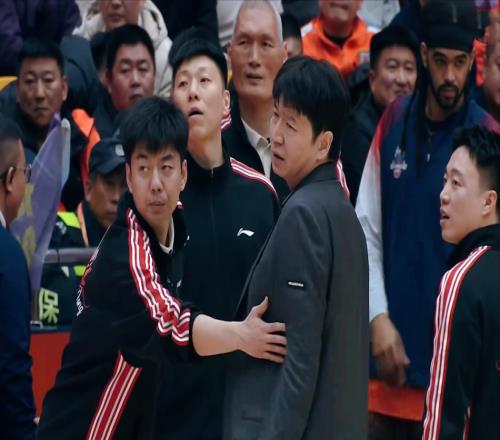 那1战,改变刘炜命运!CBA迎宿怨之争:爆冷,邱彪答应吗