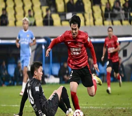 成都蓉城主場憾負(fù)河南提前一輪無緣中超冠軍