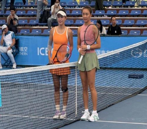 袁悅和王薔焦點(diǎn)大戰(zhàn)因后者傷退告終，遺憾由王欣瑜戰(zhàn)王曦雨彌補(bǔ)