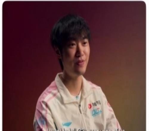 直接开嘲knight隐身G2：他应该改名12！12=dozen=doesn't