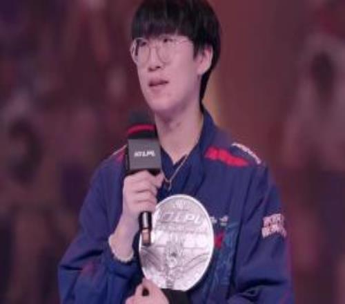 雙賽區(qū)FMVP！Ruler成為首個LCK+LPL賽區(qū)FMVP選手
