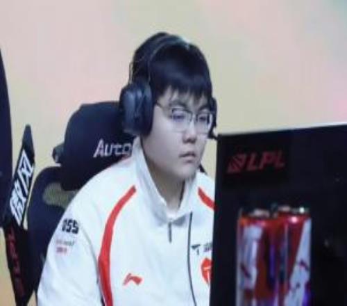 白為他對線了TES公告打野naiyou存在不正當行為369更博：小醜了