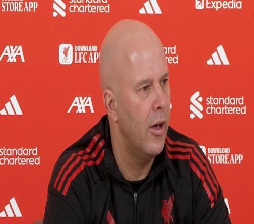 斯洛特:弗林蓬将缺战曼城,戈麦斯有望出场但不太可能首发